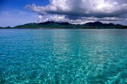 Archipel-des-Comores;-France;-Île;-Kaleidos;-Kaleidos-images;-La-parole-à-limage;-Lagon;-Laurent-Abad;-Mayotte;-Mer;-Nuages;-Océan-Indien;-Paysage-marin;-Reflets;-Stories-Pictures;-Turquoise